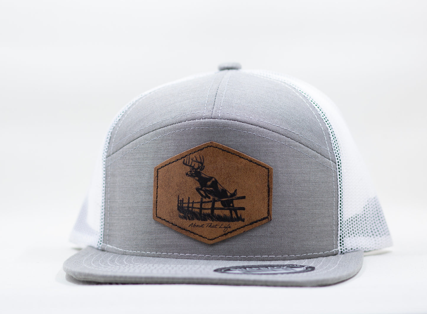 Jumping Buck/Leather Patch/Grey/White
